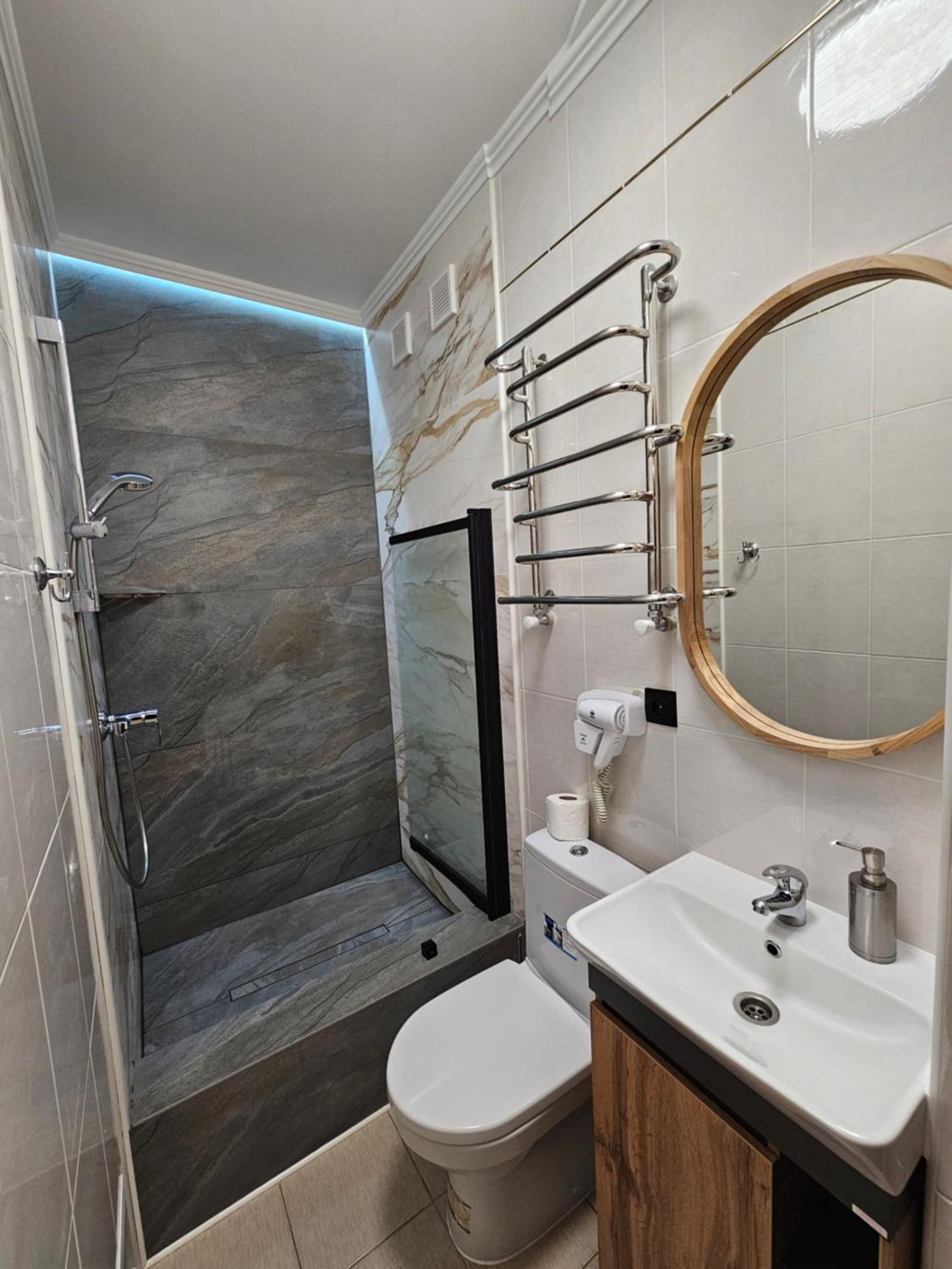 Petropavlivska Apartment Тиха Вуличка В Центрі Старого Міста Каменец-Подольский Экстерьер фото